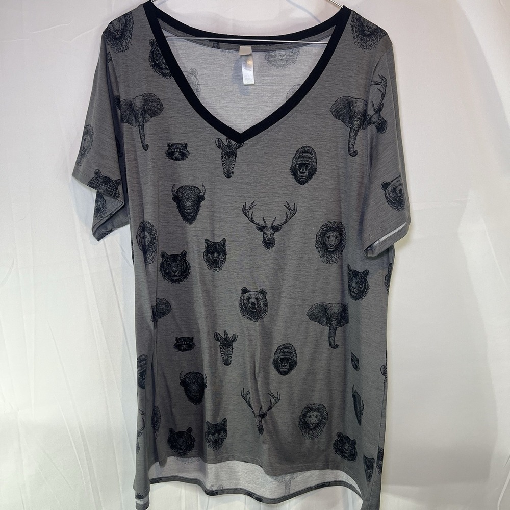 LuLaRoe Women's 2X Wild Animal Head Print Shirt 2XL Bear Bison Lion Elephant